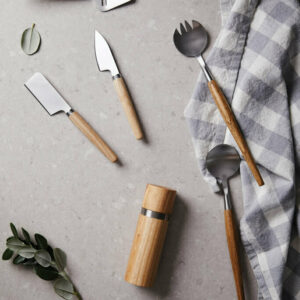 VINGA Retro serviravimo įrankiai su ąžuolo rankenomis