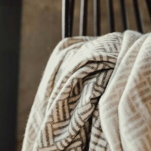 VINGA Lenox pledas su geometriniu raštu