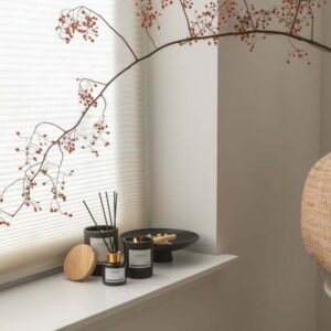 Ukiyo maža kvapnioji žvakė stikliniame inde