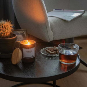 Ukiyo prabangi kvapnioji žvakė su bambuko dangteliu