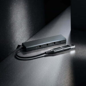 Terra RCS perdirbtas aliuminio USB šakotuvas su 3 USB prievadais