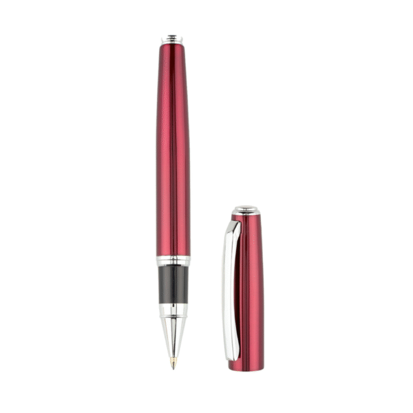 Blizgus raudonas metalinis tušinukas "Primo Metal Ballpoint Pen" su sidabro detalėmis ir nuimamu dangteliu.