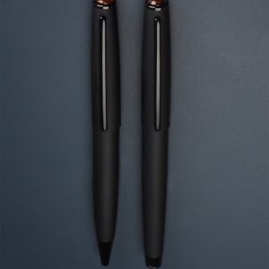 Tušinukai su gintaru