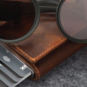 Sendintos odos RFID piniginė su kortelių dėklu