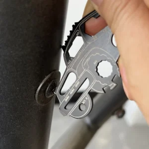 Automobilio formos multifiunkcinis įrankis