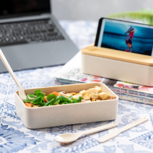 Perdirbto plastiko maisto dėžutė, 1400 ml.