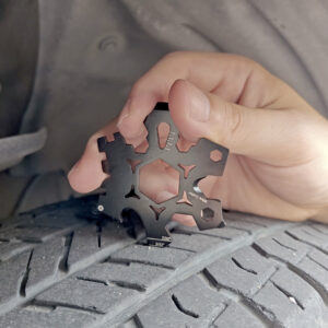 Snaigės formos multifunkcinis įrankis