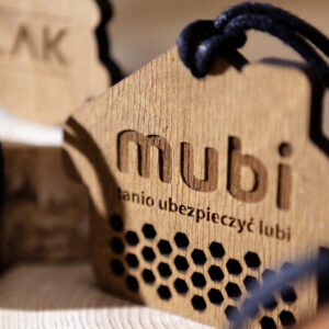 NAUJOVĖ Graviruoti mediniai automobilio kvapukai